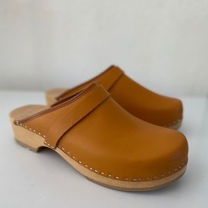 Dutch wooden clogs by Simson